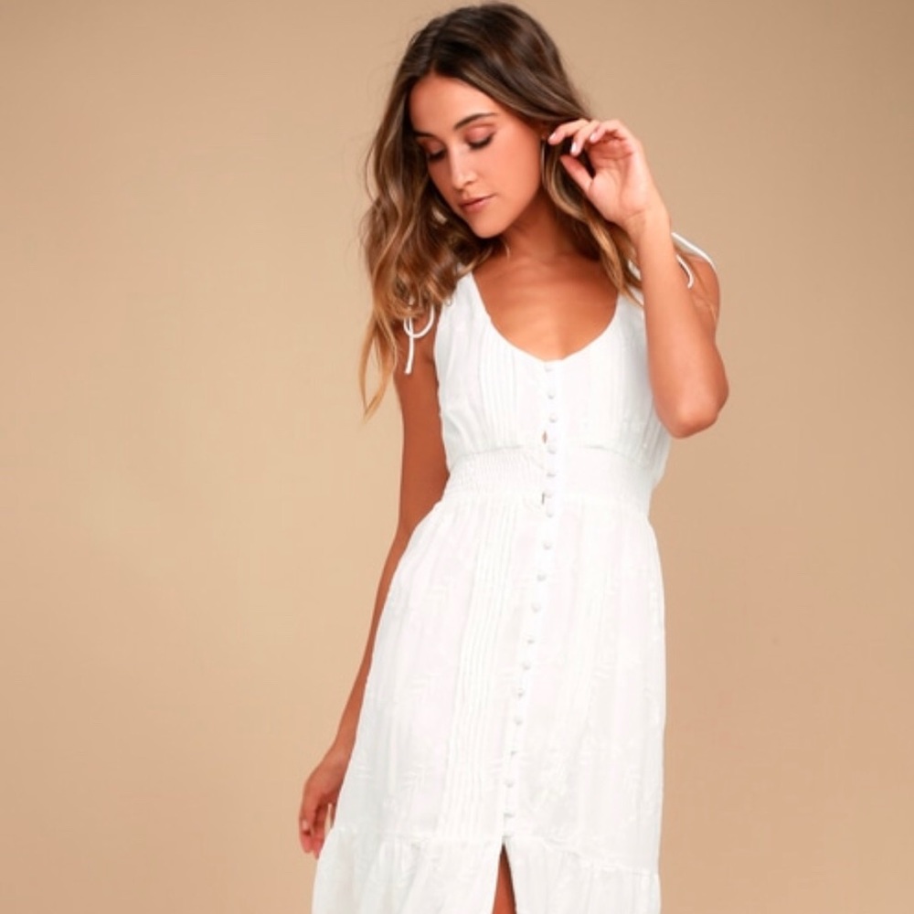 New with tags Lulus Maxi Dress